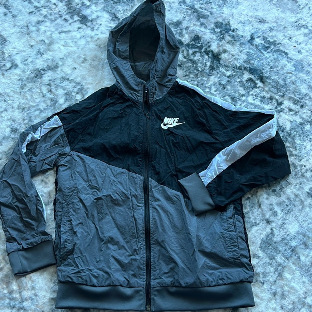 Nike windbreaker jacket